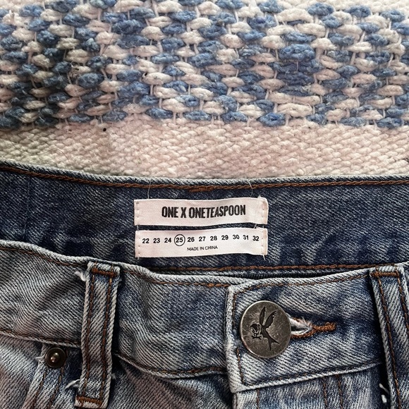 One Teaspoon Shorts - Picture 2 of 6